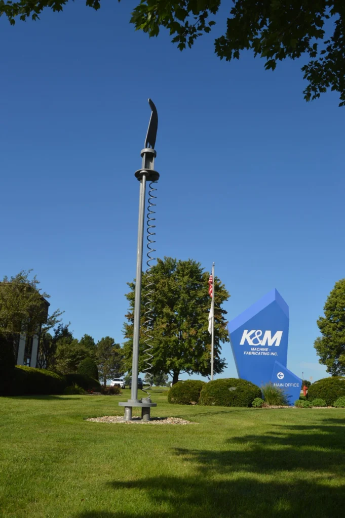 K&M Art - Tall Metal Sculpture